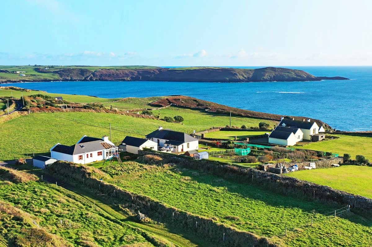 Traditional Irish cottage with wild Atlantic views will take your breath away 