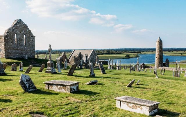 Clonmacnoise Graveyard and Round Tower, Co Offaly