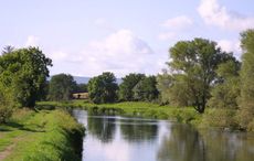 Brave Irish teen saves mother and daughter from drowning in Co Carlow