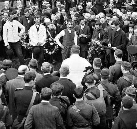 On this day in 1915, Jeremiah O'Donovan Rossa was laid to rest in Dublin, igniting a revolution