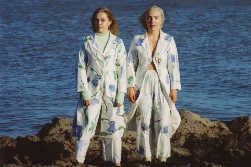 Irish duo Saint Sister performs live from Dublin!