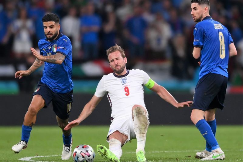Feeling bad for England? Complex Irish-British relationship and Euro 2020