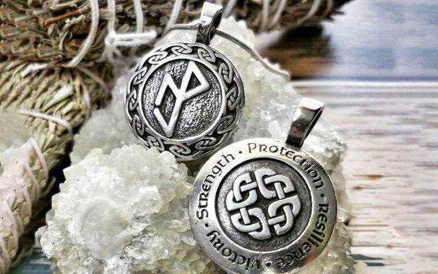 Life is a journey with Celtic Knot Works: For summer travels, near and far