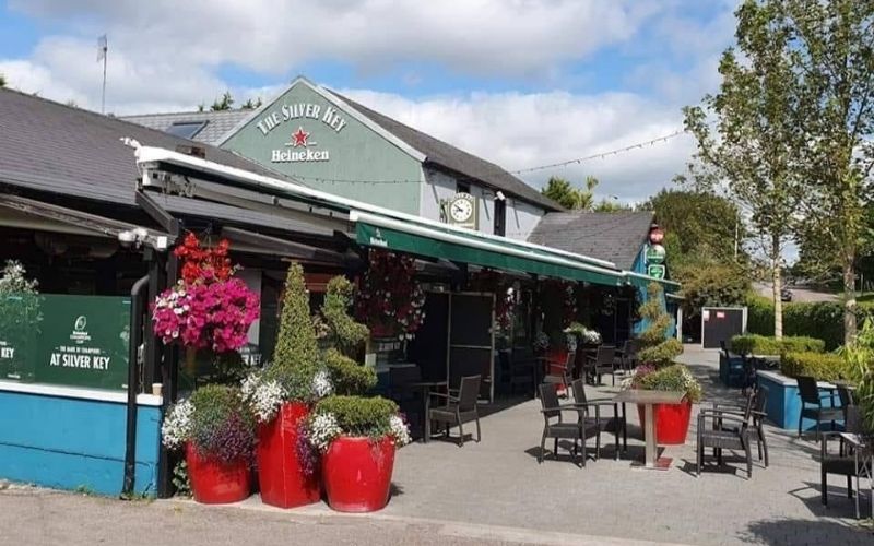 WATCH: Cork pub owner apologizes for saying he wants COVID to continue for 10 years
