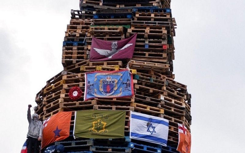 Derry bonfire condemned for displaying name of murdered PSNI cop