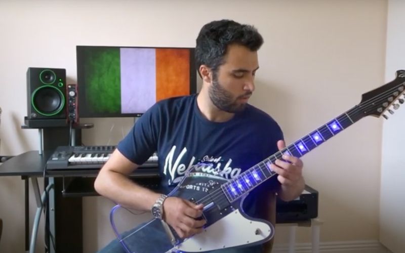 WATCH: Syrian celebrates his Irish citizenship with "Whiskey in the Jar" cover