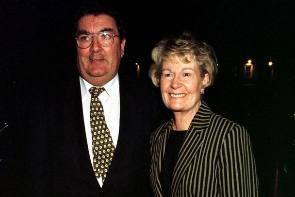 John and Pat Hume in October 1998.