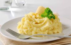 Irish chef says we’ve been making mashed potatoes all wrong!