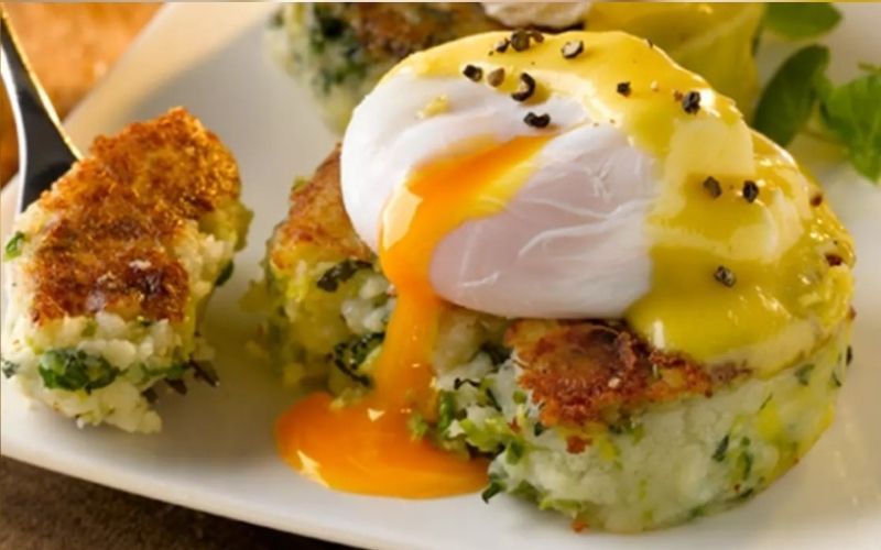 Irish brunch? Colcannon cakes with poached eggs and hollandaise sauce recipe