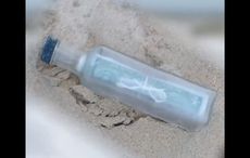 “Once-in-a-lifetime” message in a bottle from Maryland washes up in Donegal