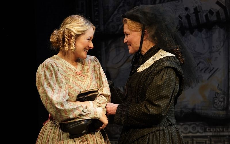 Top pick for your weekend: Last chance to see "The Streets of New York" Off-Broadway