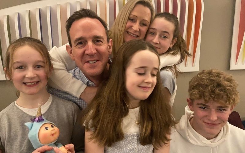 Irish man reunited with family after being detained in China for almost 3 years