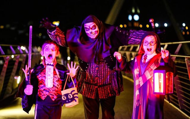 Walter de Burgh with Conor Rafferty, age 10, and Rossa McCallion, age 7.