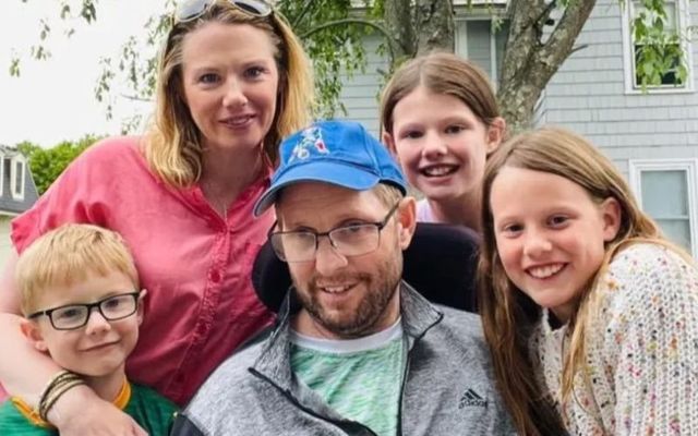 Ciarán Moore with his wife Shauna and their three children Eve, Emme, and Micheál. 