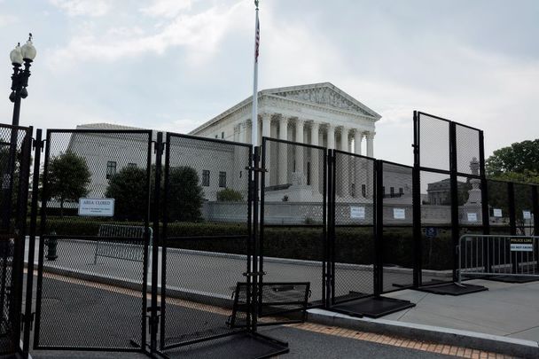 May 20, 2022: A view of the U.S. Supreme Court Building in Washington, DC after an internal Department of Homeland Security memo was issued warning of a potential rise in violent threats from both abortion-rights and anti-abortion extremists ahead of the announcement for the Supreme Court\'s potential opinion that would overturn Roe v. Wade. 