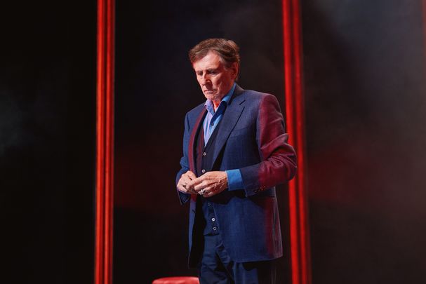 Gabriel Byrne performing his one man show.