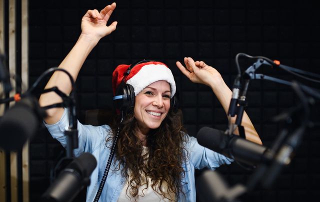 Rockin\' around the Christmas tree: Christmas FM is back! 