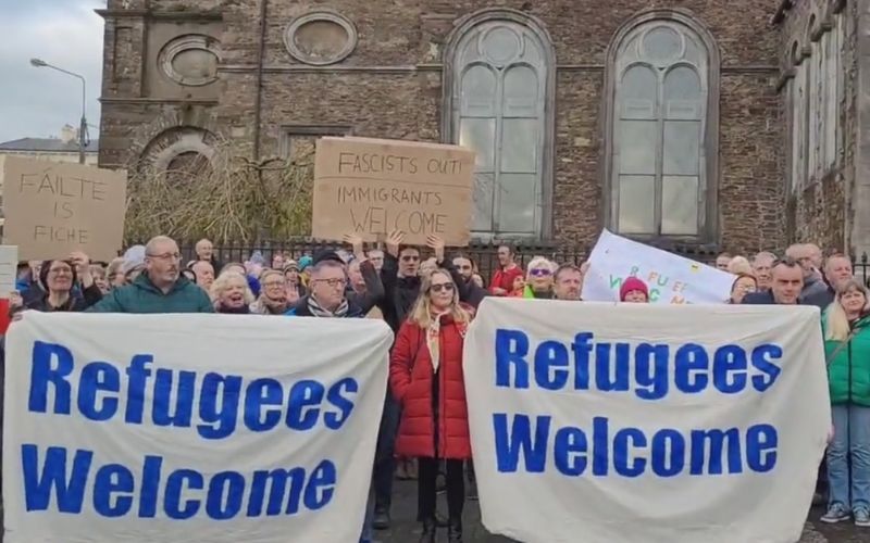 Locals hold rally in Cork town to welcome refugees and asylum seekers