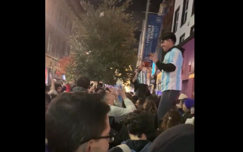 WATCH: Hundreds of Argentina fans celebrate in Dublin after World Cup win