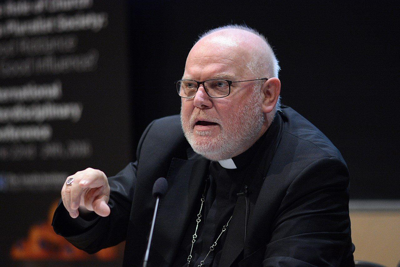 Leading cardinal, close to Pope Francis, calls for married priests
