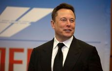 Did Elon Musk offer Irish American teen a $50K Tesla to stop Twitter account tracking his plane?