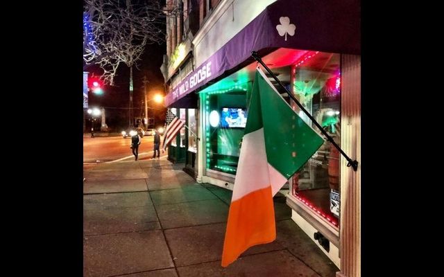 The Wild Goose pub says it will \"return the favor\" after its stolen Irish flag was returned.