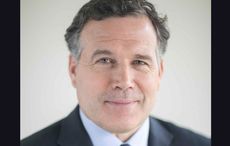 Racist attack on Doctor Oz by Irish candidate over his Turkish roots