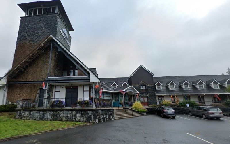 Galway hotel closes to the public to provide accommodation for Ukrainian refugees
