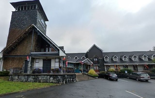 Peacockes Hotel in Connemara, Co Galway will close its doors to the public to accommodate Ukrainian refugees.