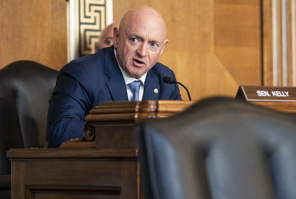 Senator Mark Kelly: “This is a crisis…because of a lack of planning from the administration.”