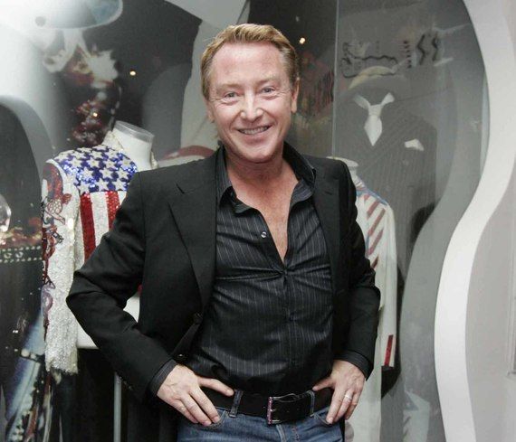 Michael Flatley mobbed by fans at World Irish Dancing Championships in Belfast