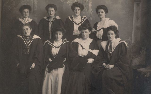 Photograph of the first women graduates at the Michaelmas Commencements in 1906