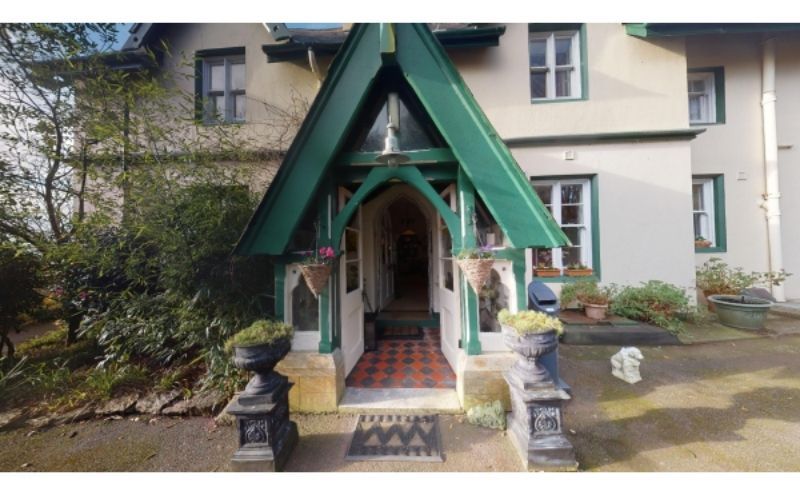 Cork woman raffling off successful B&B worth €1.5 million