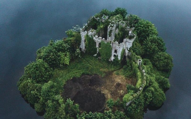 Stunning photograph of Roscommon castle goes viral