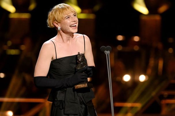 Irish actress Jessie Buckley wows audience with Late Late Show performance