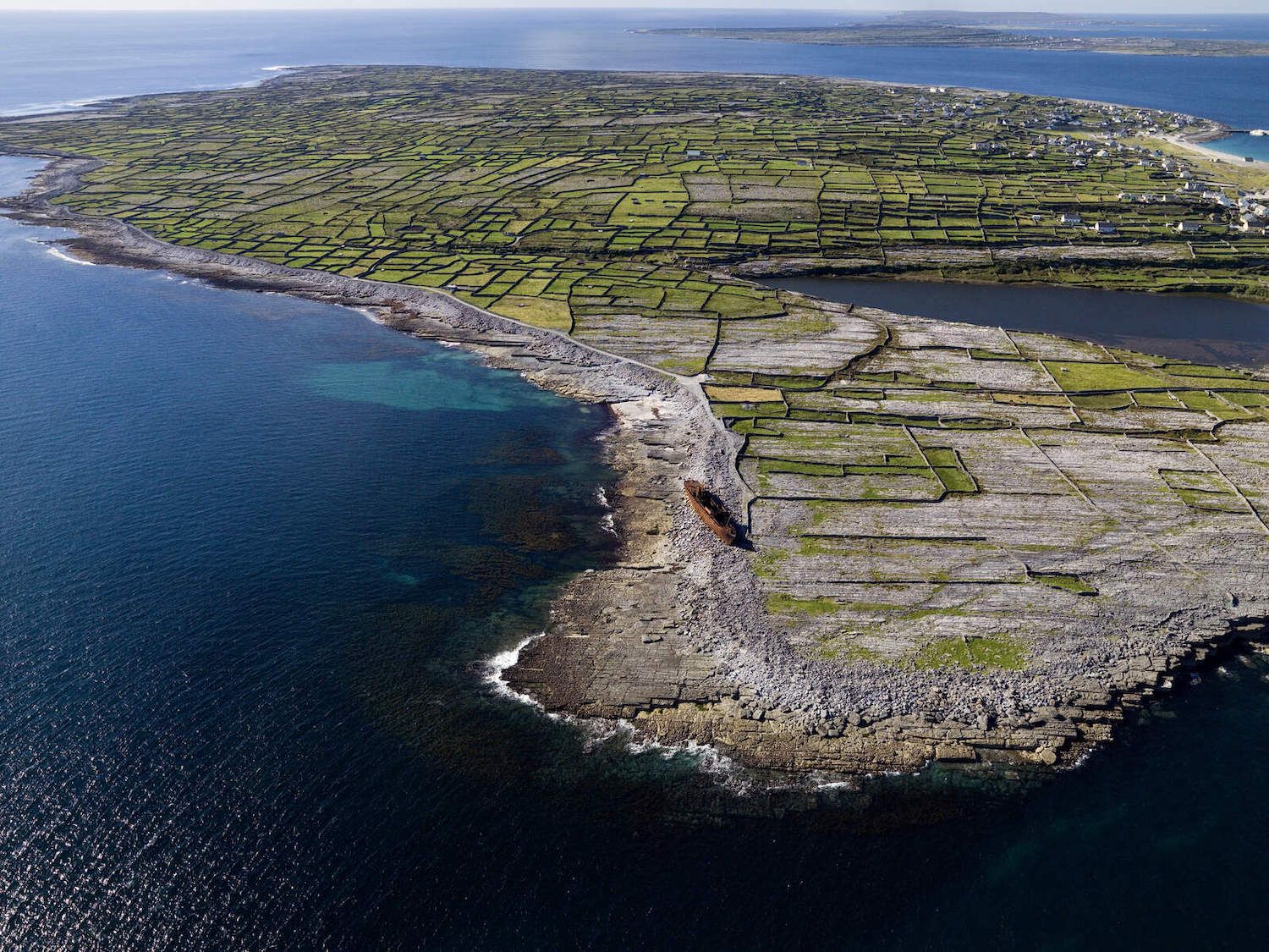 Inis Oirr appeals for young students