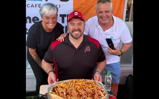Randy Santel became the first person to smash the Irish breakfast roll challenge in Pip\'s Cafe in Crumlin, Dublin.