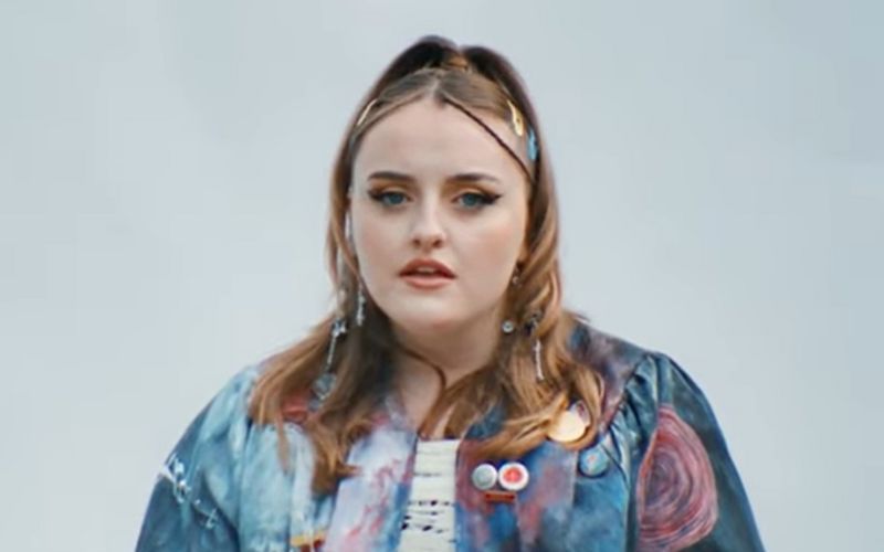 Irish singer-songwriter Nell Mescal following in her brother's footsteps to stardom