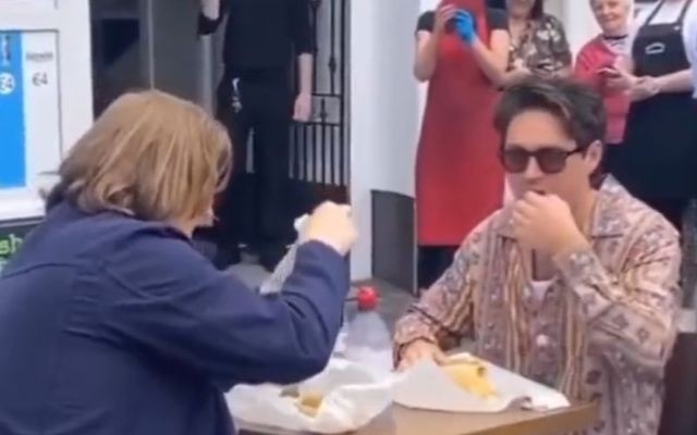 Niall Horan and Lewis Capaldi digging into chicken fillet rolls at the Spar on Dominick Street in Mullingar, Co Westmeath.