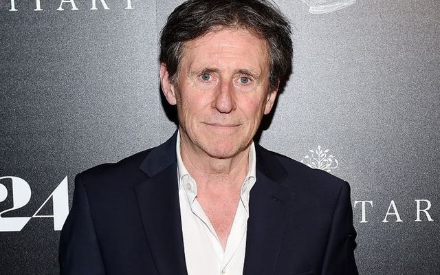 Gabriel Byrne.