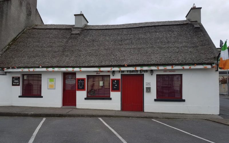 Thatched Galway pub on the market for $375k