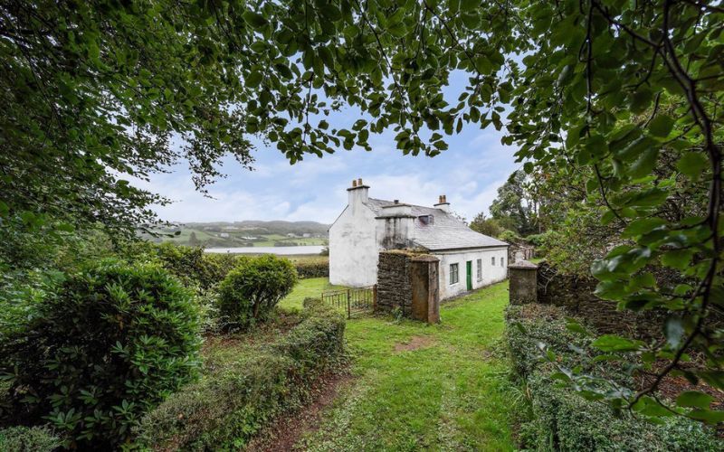Lakeside Donegal traditional farmhouse has dream project written all over it