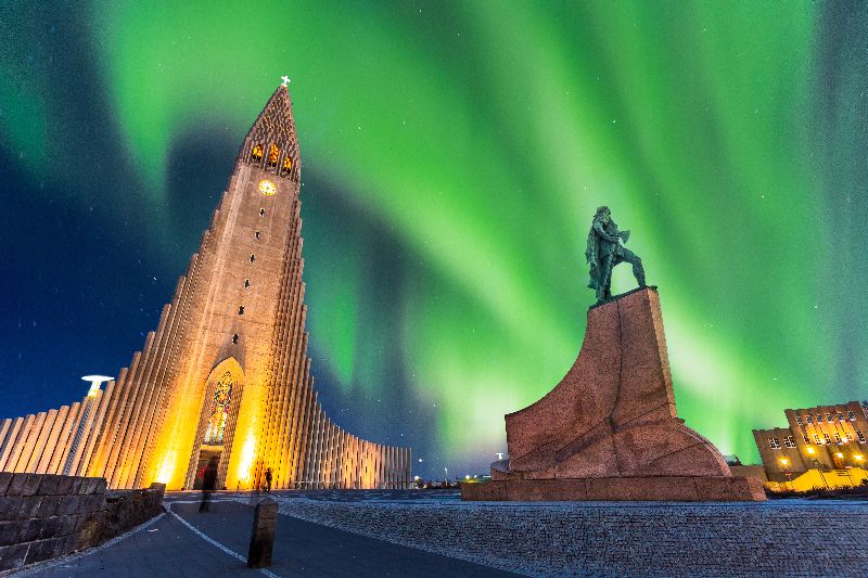 Did the Gaelic language have an influence on Icelandic culture?