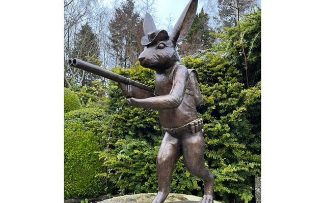 A life-size, bronze sculpture of a hunting hare, guiding at €1,000-€1,500, is one of 1,100 lots up for auction at the ‘Five Star Interiors Sale’ on January 17 and 18. 