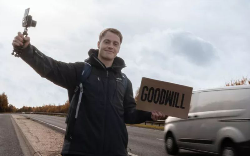Irishman hitchhiking to Australia to raise money for mental health charities