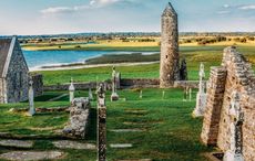 Irish "guardian angels" honored with award after saving tourist's life in Clonmacnoise