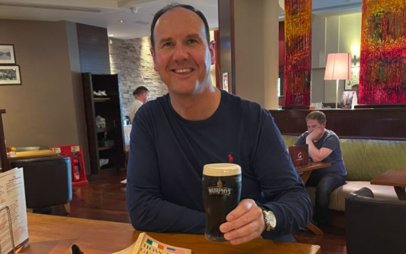 Irish emigrants move to San Diego - finding comfort in each other's discomfort