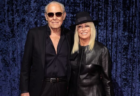 Suzanne Somers and her husband Alan Hamel photographed in 2020.