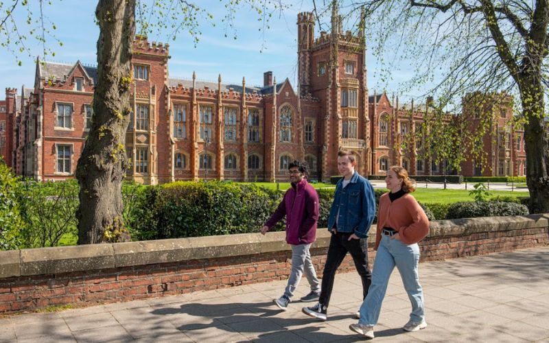 Applications now open for Queen's University Belfast Summer School 2024!