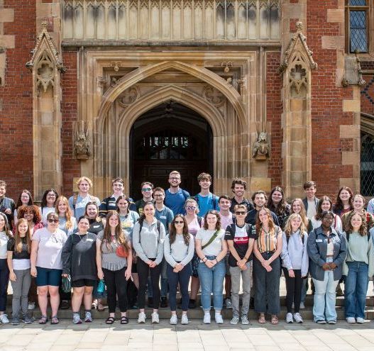 Study in Northern Ireland at Queen's University Belfast Summer School 2024